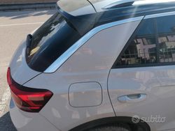 Grigio Usata 2023 VW T-Roc SUV | 28.000 € (Cara)