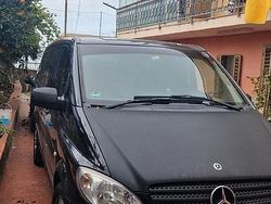 Nero Usata 2010 Mercedes Vito Tre volumi | 14.500 €