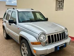 Usata 2007 Jeep Cherokee SUV | 8900 €