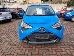 Blu/azzurro Usata 2020 Toyota Aygo Business Edition Due volumi | 11.900 € (Buon prezzo)