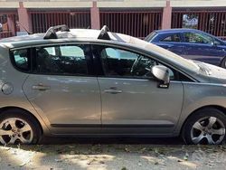 Usata 2010 Peugeot 3008 Premium Monovolume | 5000 € (Buon prezzo)