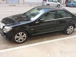 Nero Usata 2008 Mercedes C220 Avantgarde Tre volumi | 10.600 €
