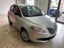 Grigio Usata 2013 Lancia Ypsilon Silver Due volumi | 3900 € (Ottimo prezzo)