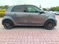 Grigio Usata 2018 Smart ForFour Brabus Due volumi | 13.900 € (Buon prezzo)