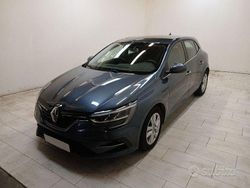 Grigio Usata 2021 Renault Mégane IV Business Tre volumi | 13.490 € (Buon prezzo)