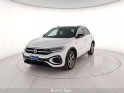Bianco pastello Usata 2024 VW T-Roc R-line SUV | 27.900 € (Ottimo prezzo)