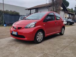 Rosso Usata 2008 Toyota Aygo Due volumi | 4100 € (Buon prezzo)