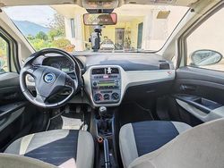 Grigio Usata 2006 Fiat Grande Punto Due volumi | 1900 € (Buon prezzo)