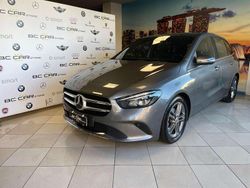 Grigio Usata 2020 Mercedes B180 Monovolume | 20.900 € (Buon prezzo)