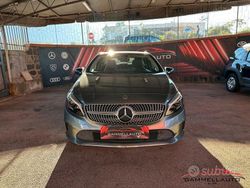 Grigio Usata 2017 Mercedes A180 Tre volumi | 13.790 € (Ottimo prezzo)