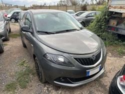 Grigio Usata 2023 Lancia Ypsilon Gold Due volumi | 10.615 € (Ottimo prezzo)
