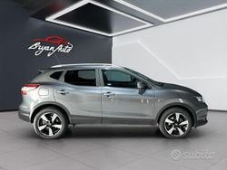 Grigio Usata 2017 Nissan Qashqai N-Connecta SUV | 15.500 € (Buon prezzo)