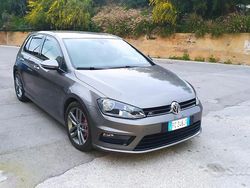Grigio Usata 2016 VW Golf VII R-line Tre volumi | 14.000 € (Buon prezzo)
