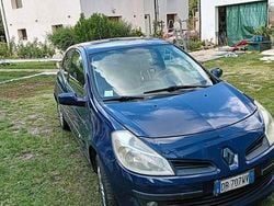Blu Usata 2006 Renault Clio III | 3250 € (Molto cara)
