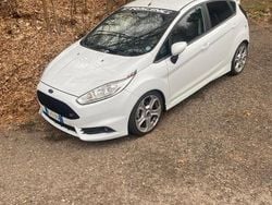 Bianco Usata 2017 Ford Fiesta ST Due volumi | 14.400 € (Ottimo prezzo)