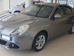 Grigio Usata 2013 Alfa Romeo Giulietta Distinctive | 9000 € (Cara)