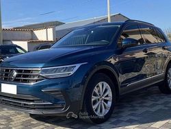 Blu/azzurro Usata 2022 VW Tiguan Life SUV | 23.500 € (Super prezzo)