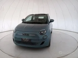 Blu Usata 2021 Fiat 500e Icon Cabrio | 18.900 € (Buon prezzo)