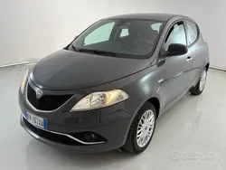 Argento Usata 2015 Lancia Ypsilon Silver Due volumi | 7200 € (Buon prezzo)