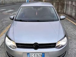 Usata 2010 VW Polo Highline Tre volumi | 4800 € (Buon prezzo)