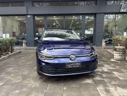 Blu/azzurro Usata 2024 VW Golf VIII Life Tre volumi | 22.900 € (Ottimo prezzo)