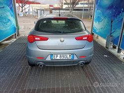 Grigio Usata 2012 Alfa Romeo Giulietta Due volumi | 7000 € (Buon prezzo)
