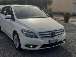 Bianco Usata 2013 Mercedes B180 Monovolume | 11.000 € (Cara)