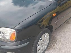 Nero Usata 1999 Nissan Micra Due volumi | 800 € (Buon prezzo)