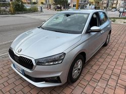 Argento Usata 2024 Skoda Fabia Ambition Due volumi | 15.900 € (Buon prezzo)