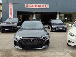 Grigio metallizzato Usata 2024 Audi RS3 Sportback Ambiente Due volumi | 67.900 € (Molto cara)
