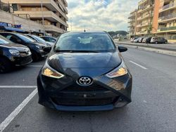 Grigio Usata 2021 Toyota Aygo Connect Style Due volumi | 10.900 € (Buon prezzo)