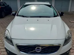Usata 2016 Volvo V40 CC Momentum Station wagon | 8000 € (Buon prezzo)