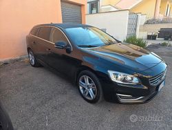Nero Usata 2015 Volvo V60 Station wagon | 8500 €