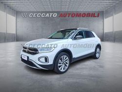Bianco Usata 2023 VW T-Roc Style SUV | 26.200 € (Buon prezzo)