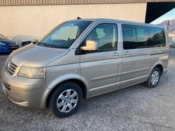 Grigio Usata 2004 VW Multivan Highline Furgone | 13.500 € (Buon prezzo)