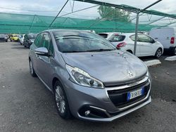 Argento Usata 2019 Peugeot 208 Allure Due volumi | 10.900 € (Buon prezzo)