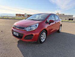 Rosso Usata 2013 Kia Rio Tre volumi | 6900 € (Cara)