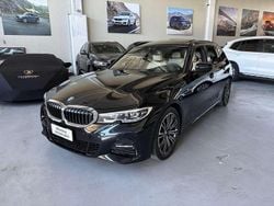 Blacksapphire metallic Usata 2020 BMW 320 M Sport Station wagon | 29.999 € (Buon prezzo)