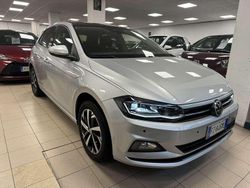 Argento Usata 2020 VW Polo Highline Tre volumi | 16.000 € (Buon prezzo)