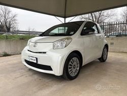 Bianco Usata 2012 Toyota iQ Lounge Due volumi | 9800 € (Buon prezzo)