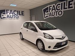 Bianco Usata 2012 Toyota Aygo Active Due volumi | 5900 € (Cara)