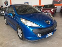 Blu Usata 2007 Peugeot 207 Tre volumi | 2490 € (Buon prezzo)
