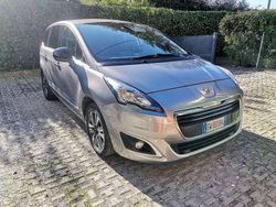 Usata 2014 Peugeot 5008 Active Monovolume | 5500 € (Ottimo prezzo)