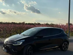 Usata 2017 Renault Clio IV GT-Line Tre volumi | 8499 € (Buon prezzo)