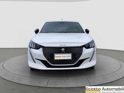 Bianco Usata 2023 Peugeot 208 GT Due volumi | 16.900 € (Molto cara)
