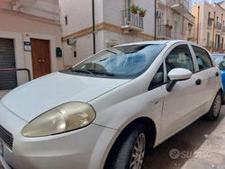 Bianco Usata 2008 Fiat Grande Punto Active Due volumi | 2800 € (Buon prezzo)