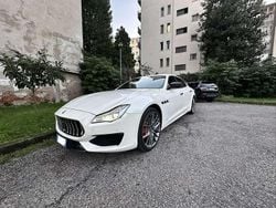 Bianco Usata 2017 Maserati Quattroporte Tre volumi | 49.000 € (Buon prezzo)