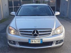 Usata 2008 Mercedes C220 Avantgarde Tre volumi | 7500 € (Buon prezzo)