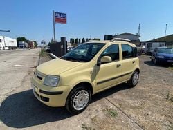 Giallo Usata 2009 Fiat Panda Dynamic Due volumi | 2900 € (Buon prezzo)