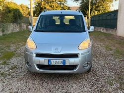 Grigio Usata 2014 Peugeot Partner Tepee Monovolume | 6200 € (Ottimo prezzo)